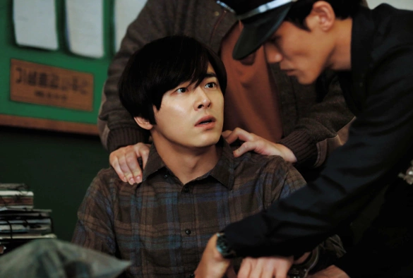 Кадр из дорамы Потерянное время