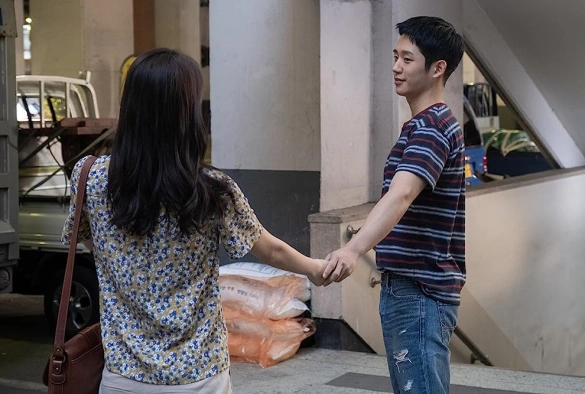 Кадр из дорамы Музыкальный альбом