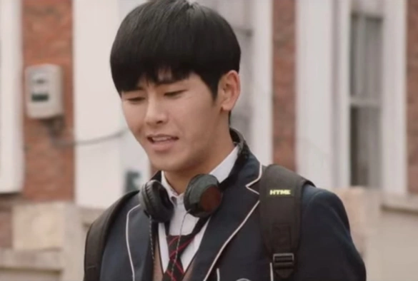 Кадр из дорамы Хия