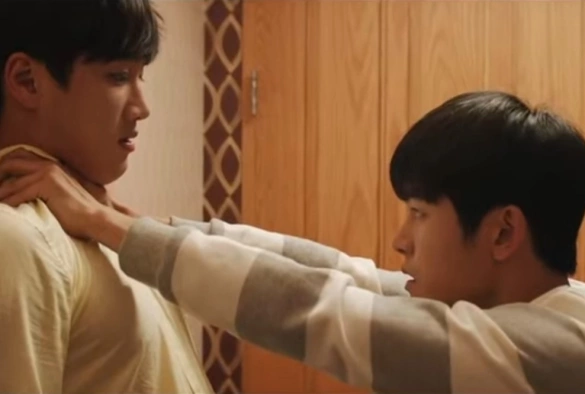 Кадр из дорамы Хия