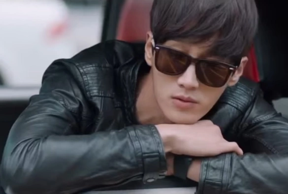 Кадр из дорамы Хия