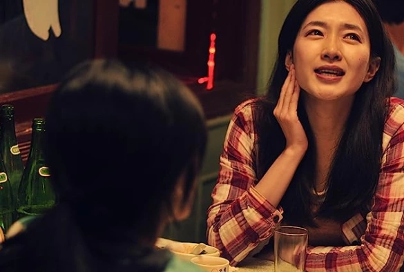 Кадр из дорамы Столь молоды