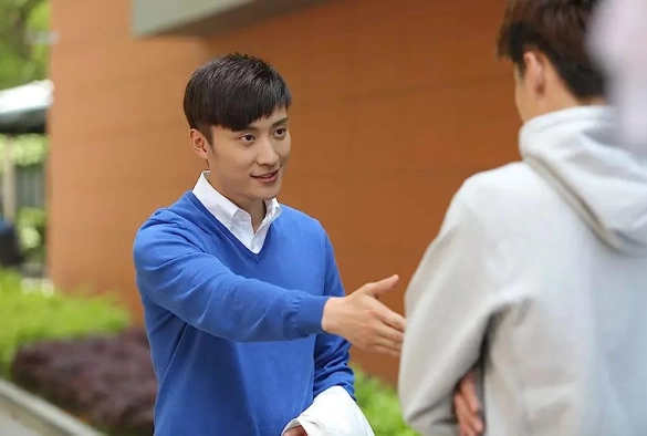 Кадр из дорамы Столь молоды 2: Мы всё ещё здесь