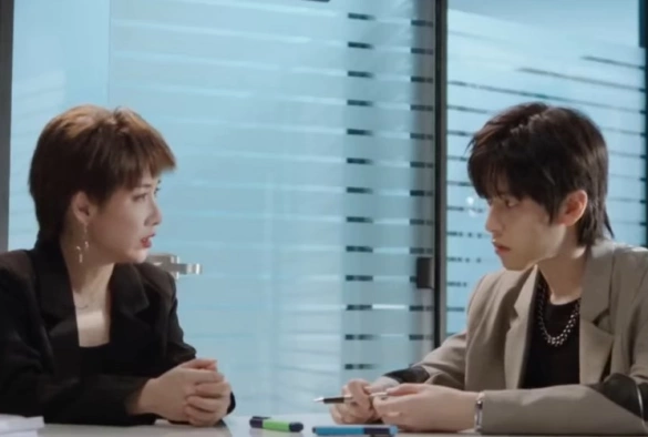 Кадр из дорамы Шипперить её