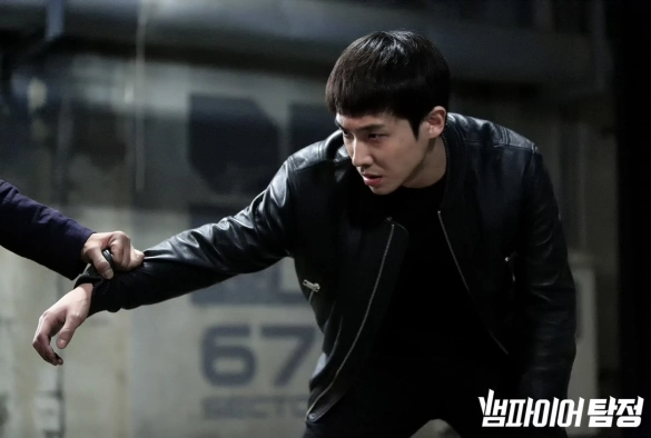 Кадр из дорамы Вампир-детектив