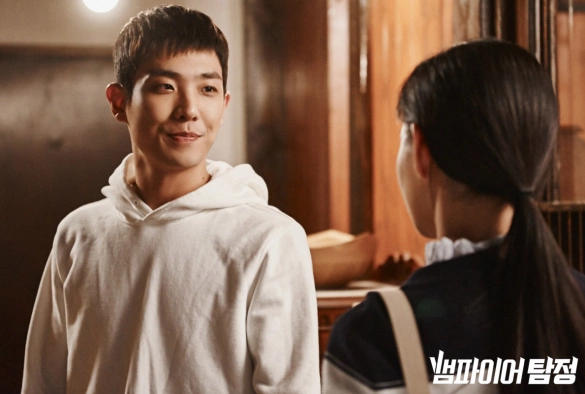 Кадр из дорамы Вампир-детектив