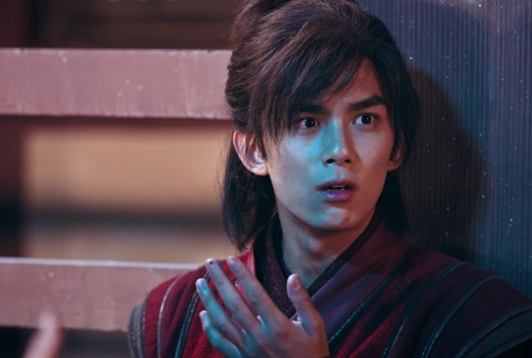 Кадр из дорамы Расколотая битвой синева небес