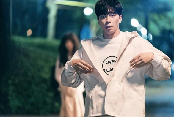 Кадр из дорамы Парфюм