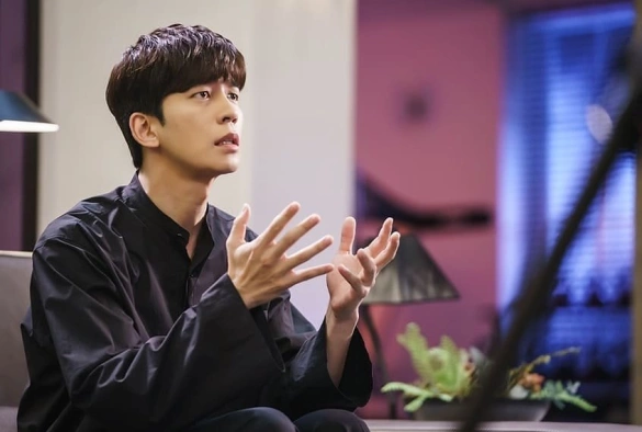 Кадр из дорамы Парфюм