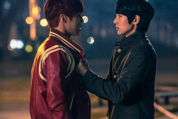 Кадр из дорамы Цветок вампира