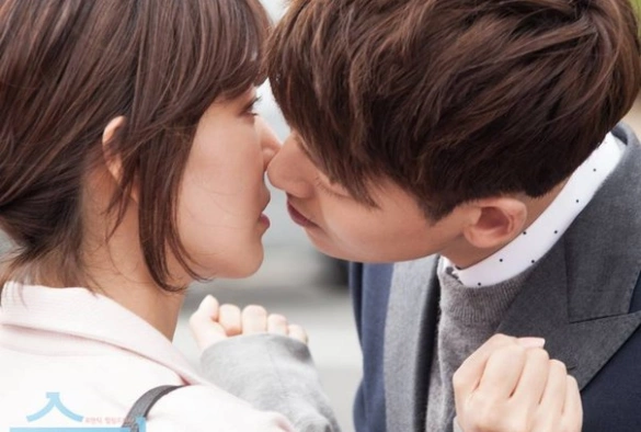 Кадр из дорамы Контратака