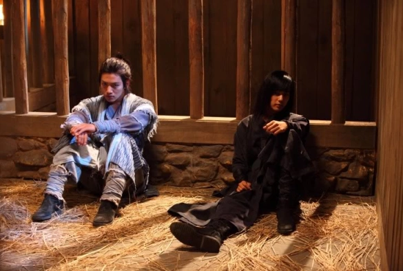 Кадр из дорамы Воин Пэк Тон Су