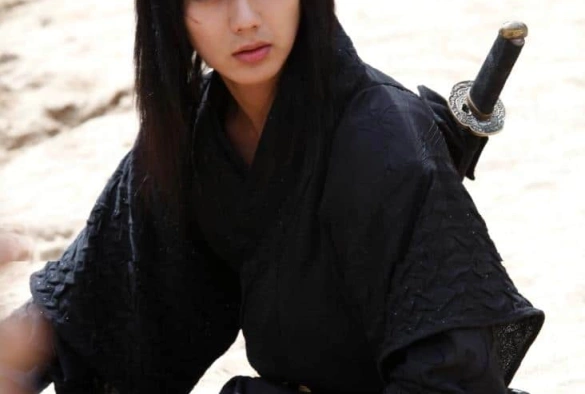 Кадр из дорамы Воин Пэк Тон Су