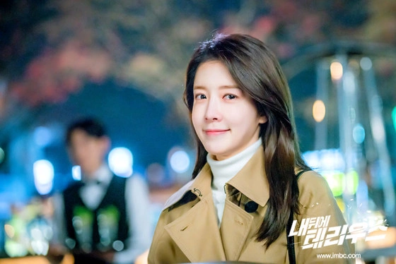 Кадр из дорамы Териус позади меня