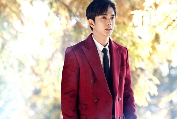 Кадр из дорамы Помнить: Война сына