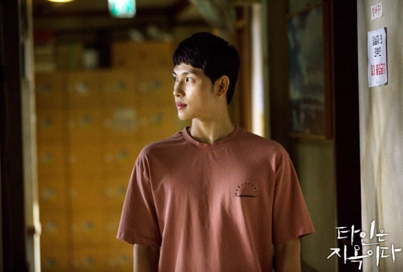 Кадр из дорамы Незнакомцы из ада