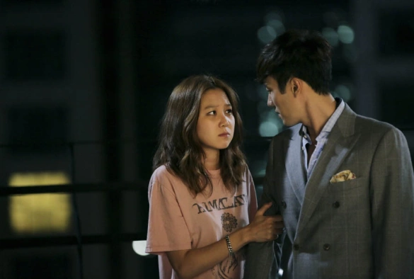 Кадр из дорамы Повелитель солнца