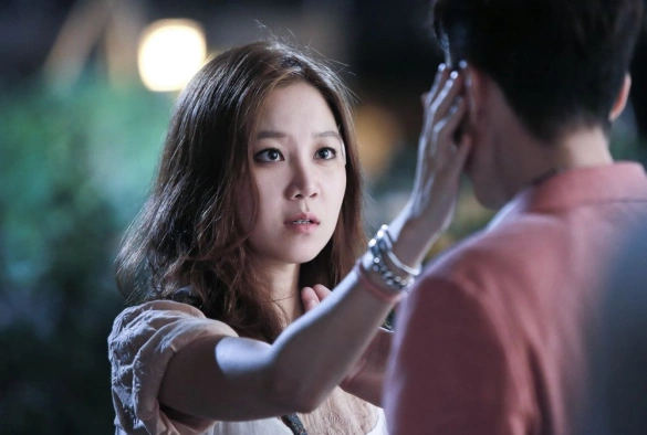 Кадр из дорамы Повелитель солнца