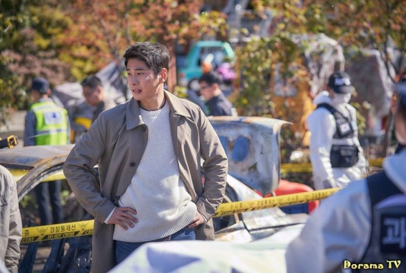 Кадр из дорамы Красная Луна, синее Солнце