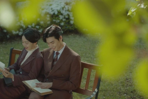 Кадр из дорамы Гимн смерти