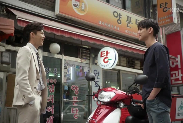 Кадр из дорамы Сильнейший доставщик