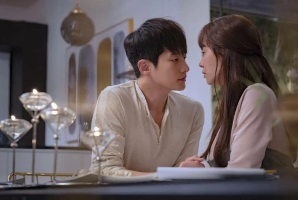 Кадр из дорамы Страшно прекрасный