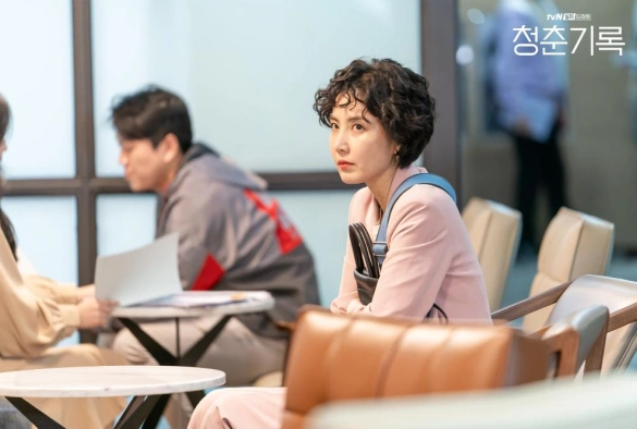 Кадр из дорамы Записки юности