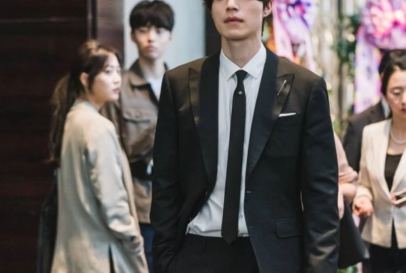 Кадр из дорамы Сказание о Кумихо 1 сезон