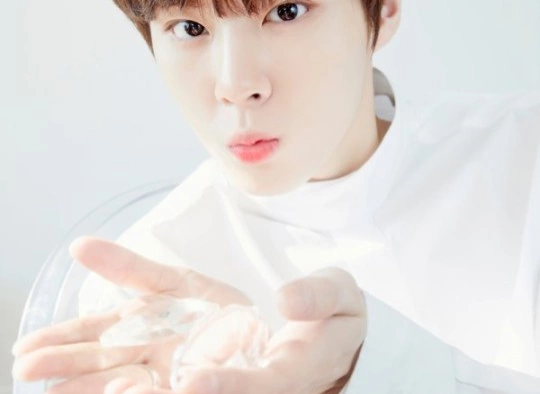 Кадр из дорамы Двадцать двадцать