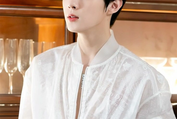 Кадр из дорамы Двадцать двадцать