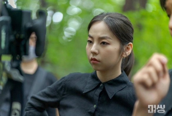 Кадр из дорамы Пропавшие 1 сезон: Другая сторона