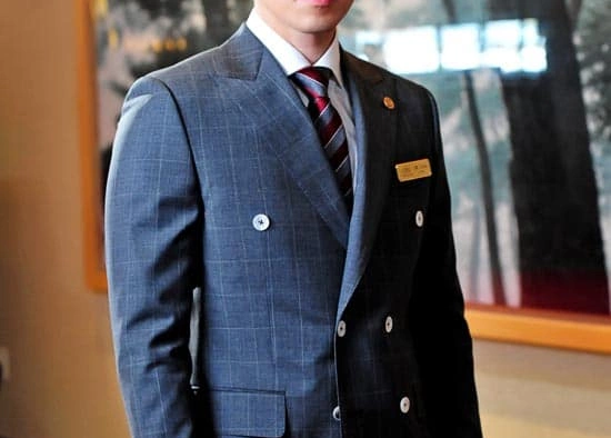 Кадр из дорамы Король отеля