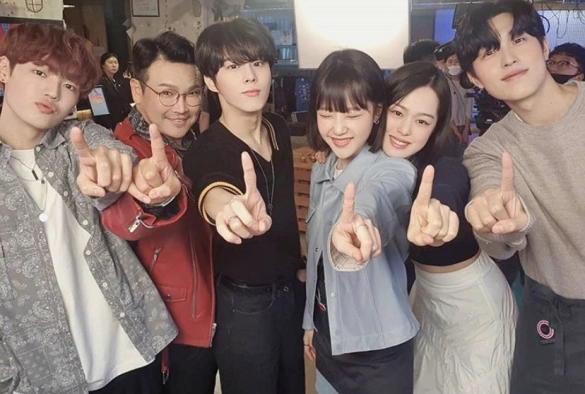 Кадр из дорамы Двадцать двадцать