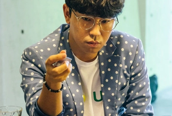 Кадр из дорамы Игрок 1 сезон