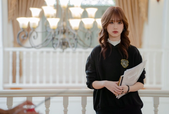 Кадр из дорамы Домашняя школа: ученики под арестом