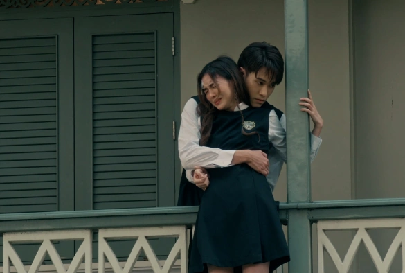 Кадр из дорамы Домашняя школа: ученики под арестом