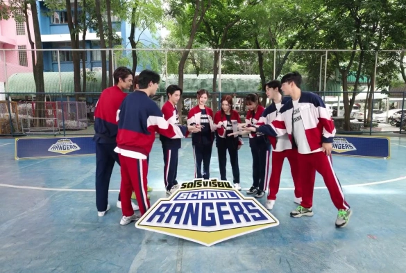 Кадр из дорамы Домашняя школа: ученики под арестом