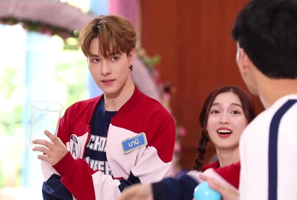 Кадр из дорамы Домашняя школа: ученики под арестом