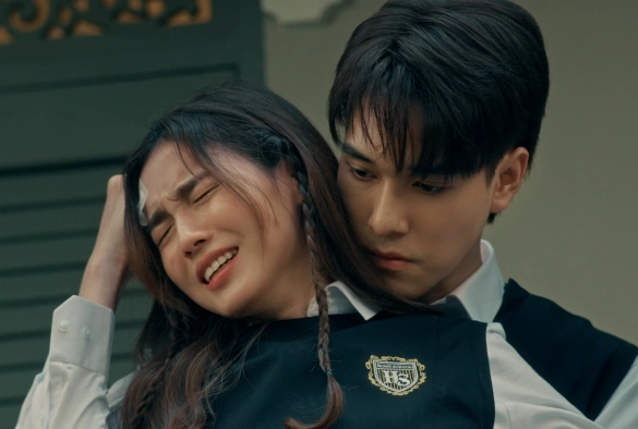 Кадр из дорамы Домашняя школа: ученики под арестом