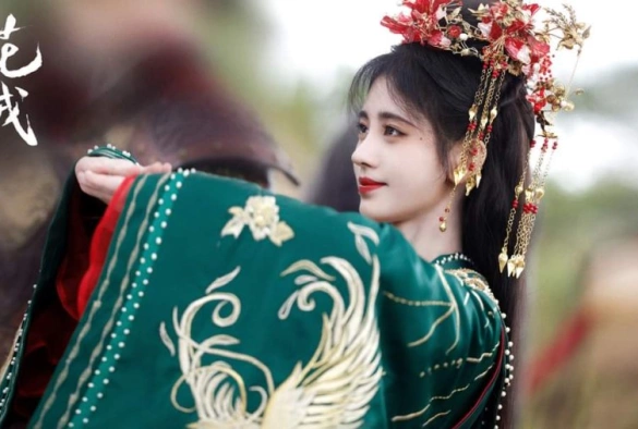 Кадр из дорамы Хуа Жун