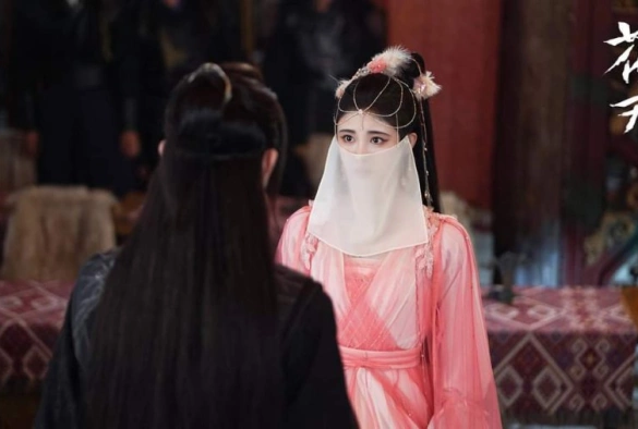 Кадр из дорамы Хуа Жун