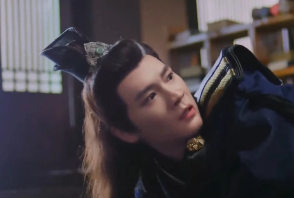 Кадр из дорамы Мой братец-тритон