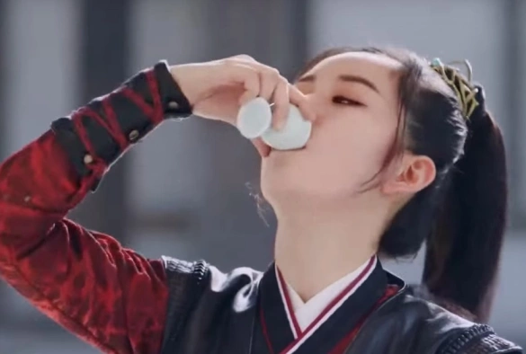 Кадр из дорамы Мой братец-тритон