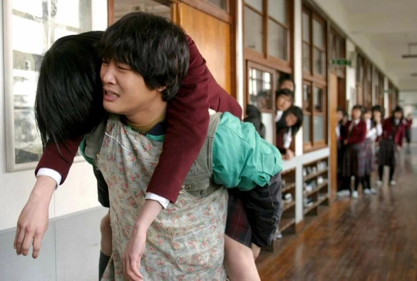 Кадр из дорамы Дурачок