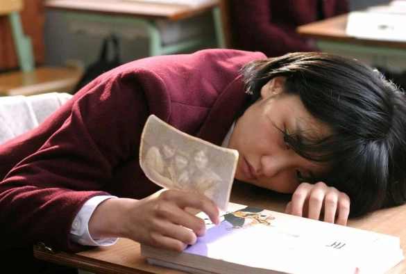 Кадр из дорамы Дурачок