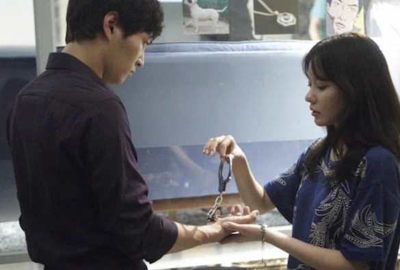 Кадр из дорамы Поймай меня