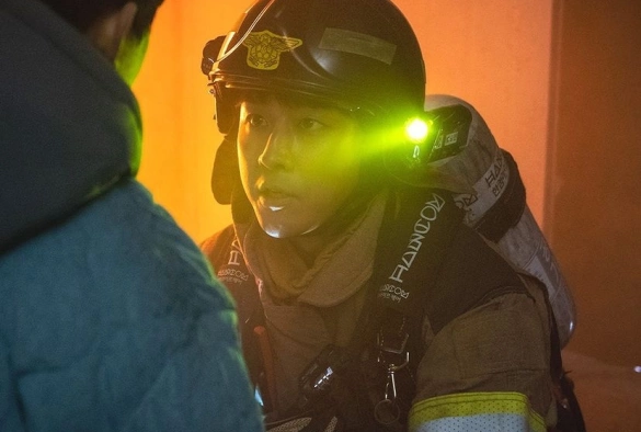 Кадр из дорамы Полицейский участок рядом с пожарной станцией 2 сезон