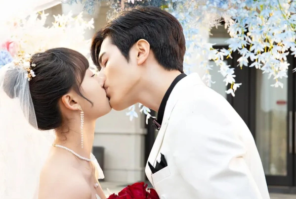 Кадр из дорамы Кошка и рыбка