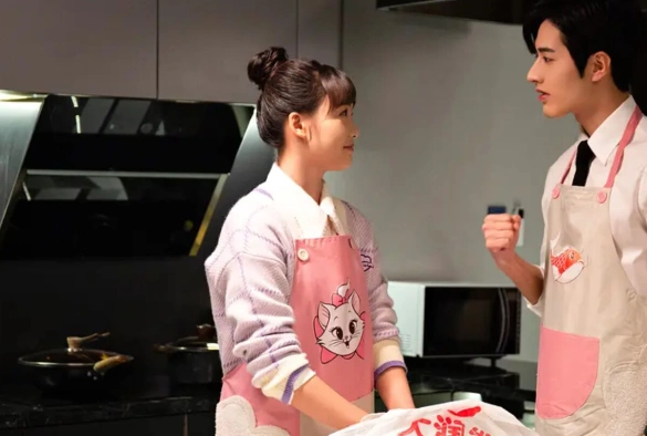 Кадр из дорамы Кошка и рыбка