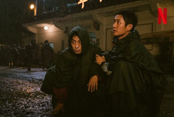 Кадр из дорамы Охотник за дезертирами 2 сезон